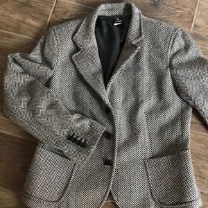 J.crew sports jacket 80% wool.